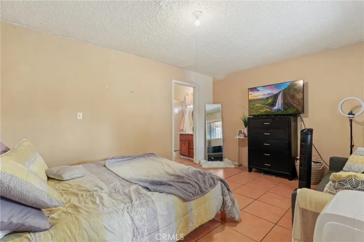 718 E 112th Street, Los Angeles, California 90059
