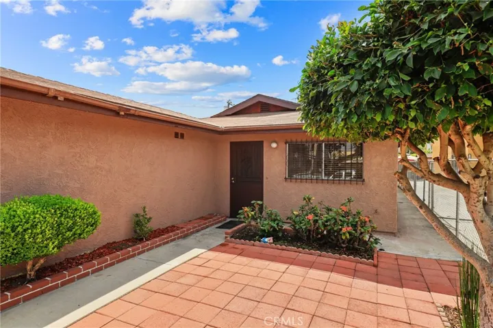 718 E 112th Street, Los Angeles, California 90059