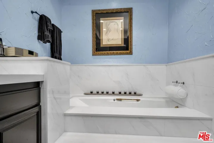 13078 Mindanao Way 115, Marina Del Rey, California 90292