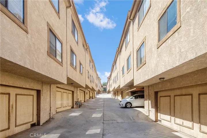 28 S Chapel Avenue, Alhambra, California 91801