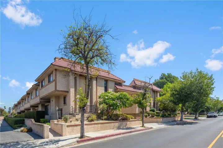 28 S Chapel Avenue, Alhambra, California 91801