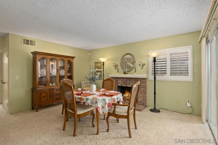 11069 Collinwood Dr, Santee, California 92071