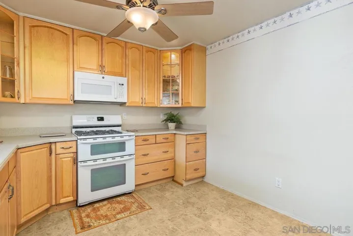 11069 Collinwood Dr, Santee, California 92071