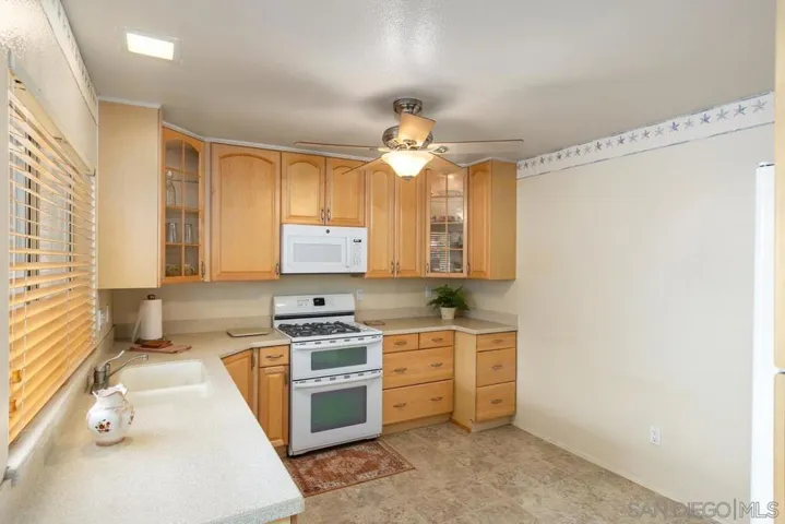 11069 Collinwood Dr, Santee, California 92071