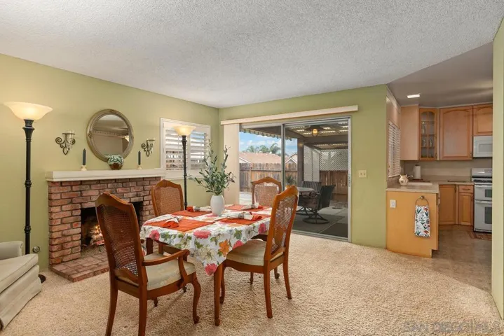 11069 Collinwood Dr, Santee, California 92071