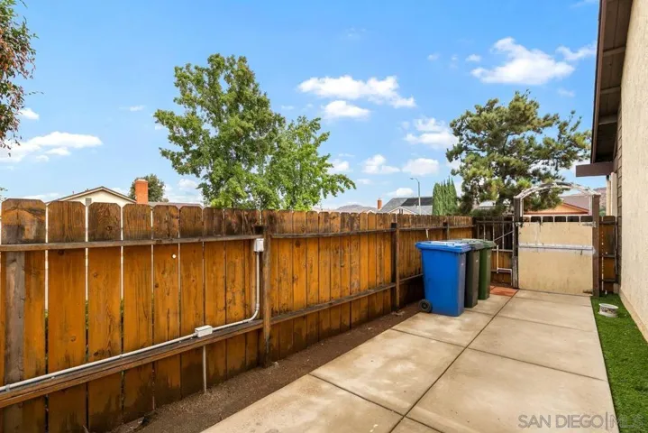 11069 Collinwood Dr, Santee, California 92071