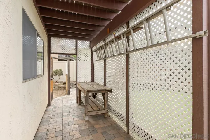 11069 Collinwood Dr, Santee, California 92071