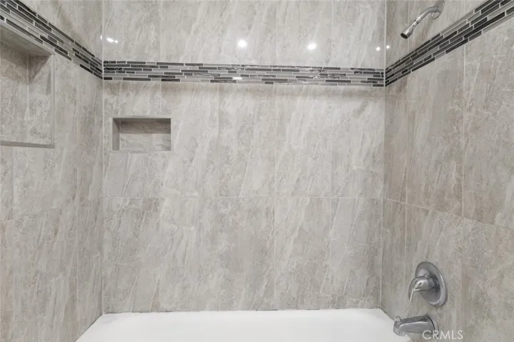 6007 Village Road, Lakewood, California 90713