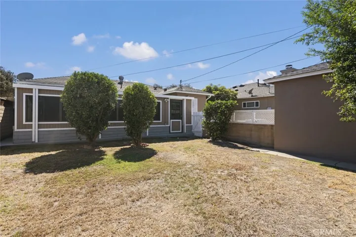 6007 Village Road, Lakewood, California 90713