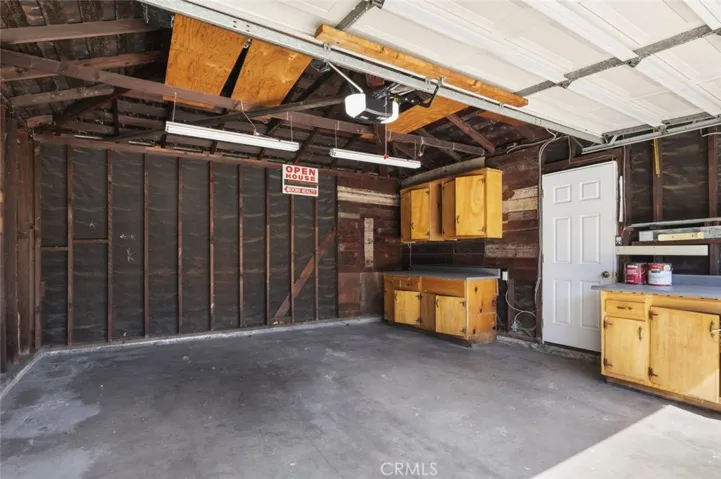 6007 Village Road, Lakewood, California 90713