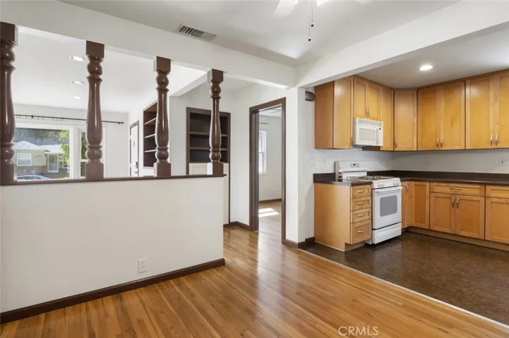 6007 Village Road, Lakewood, California 90713