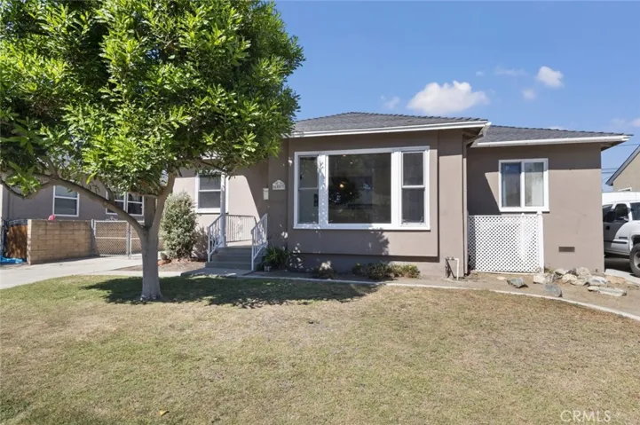 6007 Village Road, Lakewood, California 90713