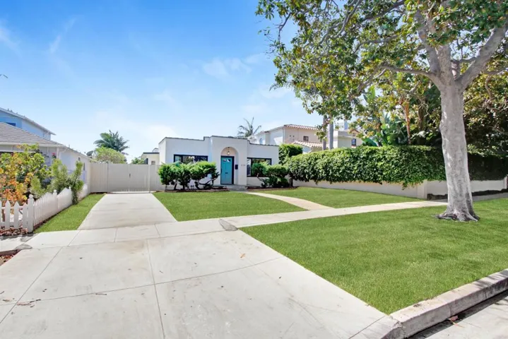 628 Euclid Street, Santa Monica, California 90402