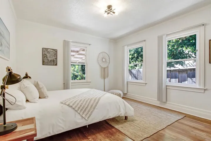 628 Euclid Street, Santa Monica, California 90402