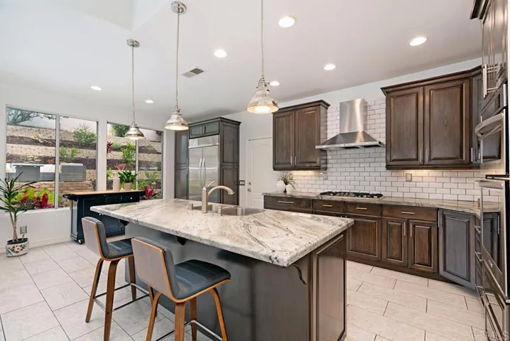 7111 Tanager Drive, Carlsbad, California 92011