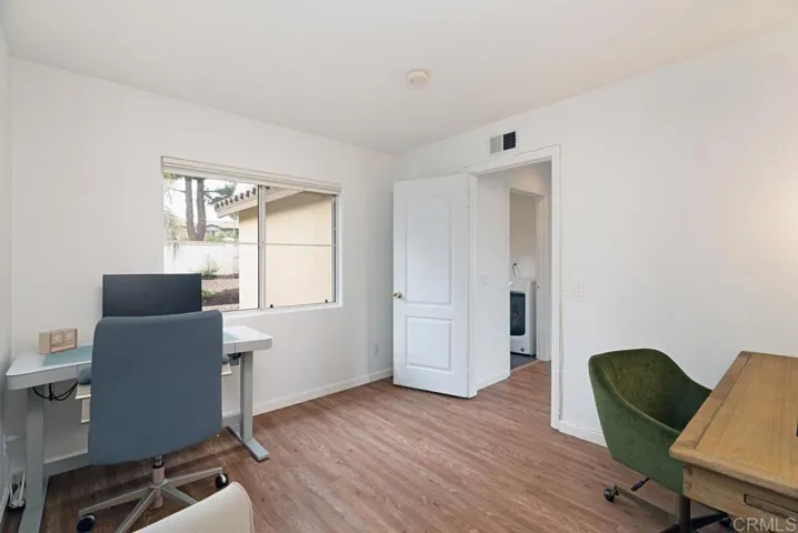 7111 Tanager Drive, Carlsbad, California 92011