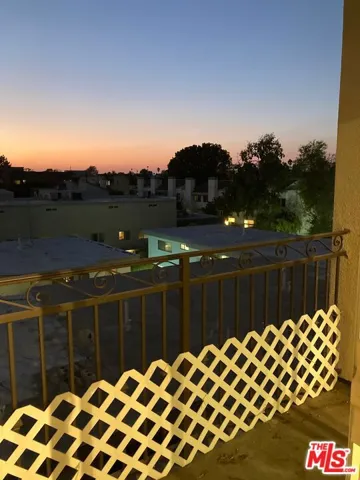11925 Kling Street 407, Valley Village, California 91607