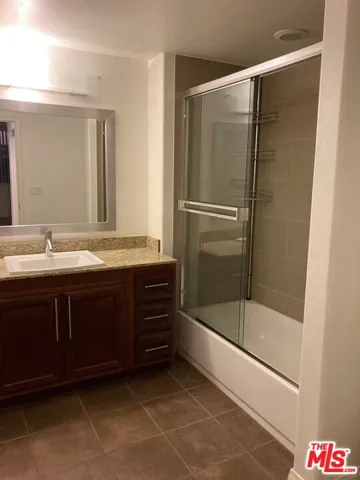 11925 Kling Street 407, Valley Village, California 91607