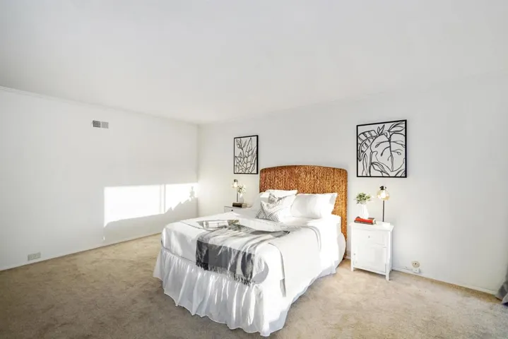 5556 Caminito Consuelo, La Jolla, California 92037