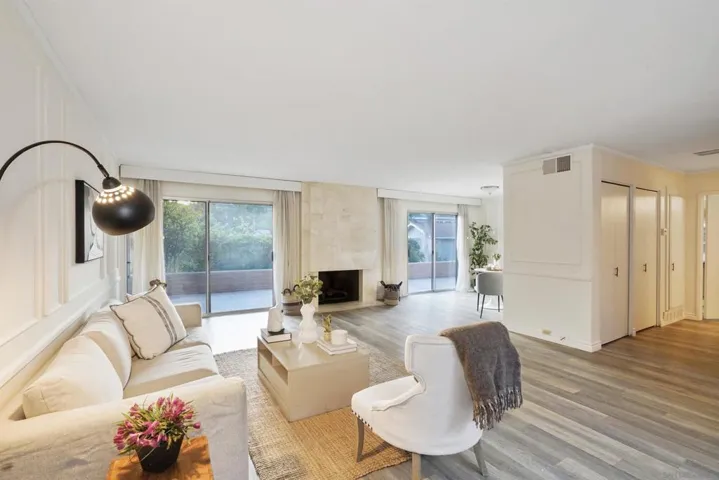 5556 Caminito Consuelo, La Jolla, California 92037
