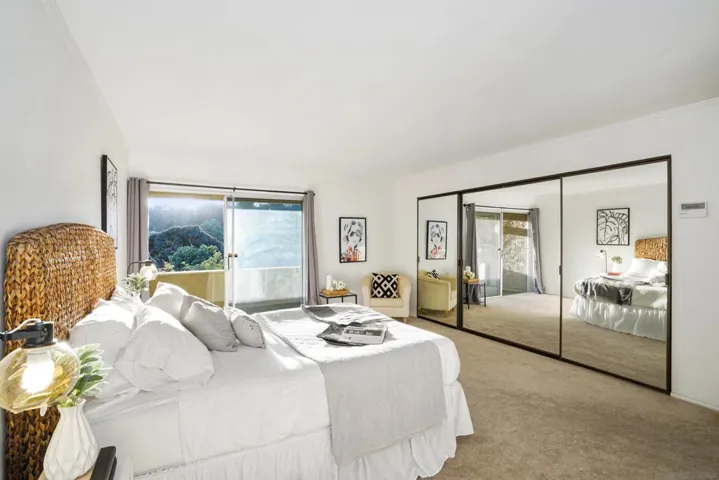 5556 Caminito Consuelo, La Jolla, California 92037