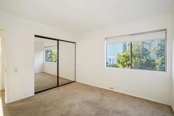5556 Caminito Consuelo, La Jolla, California 92037