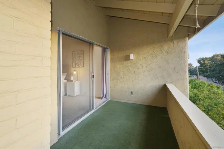5556 Caminito Consuelo, La Jolla, California 92037