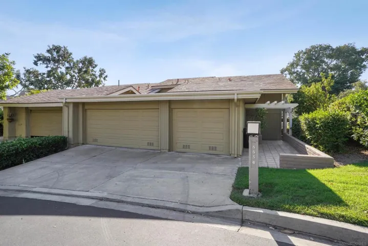 5556 Caminito Consuelo, La Jolla, California 92037