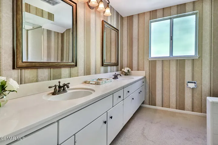 hHall Bath1
