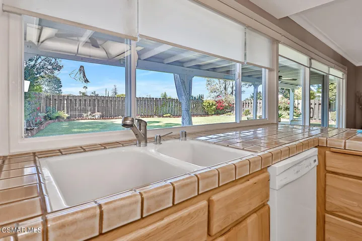 dKitchen and Dining7
