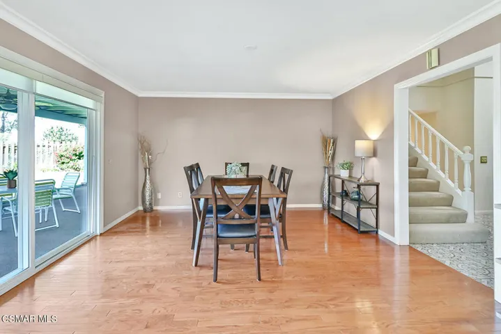 dKitchen and Dining1