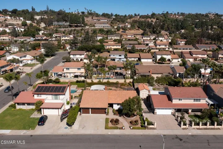 43-web-or-mls-UpmarketMedia-521CorteAqua