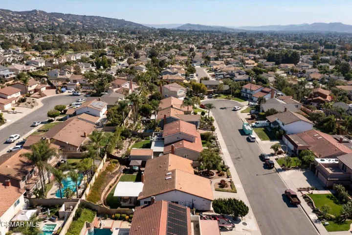 46-web-or-mls-UpmarketMedia-521CorteAqua