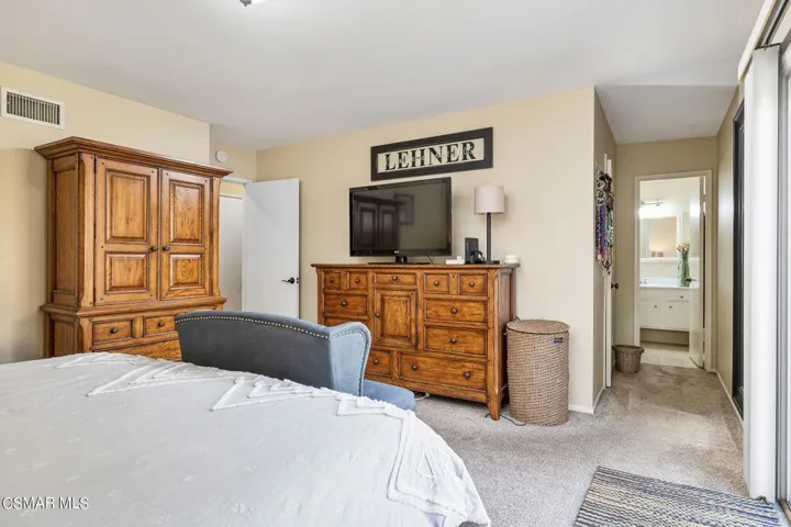 19-web-or-mls-UpmarketMedia_521CorteAgua