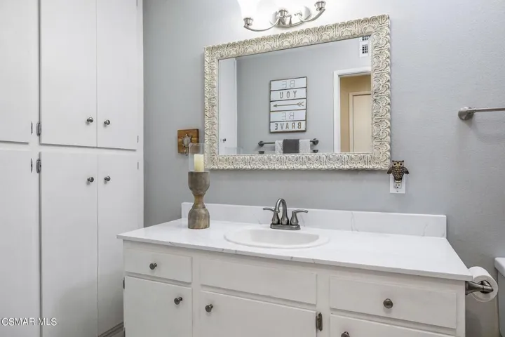 28-web-or-mls-UpmarketMedia_521CorteAgua