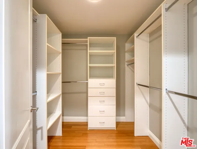 1283 Havenhurst Drive, West Hollywood, California 90046