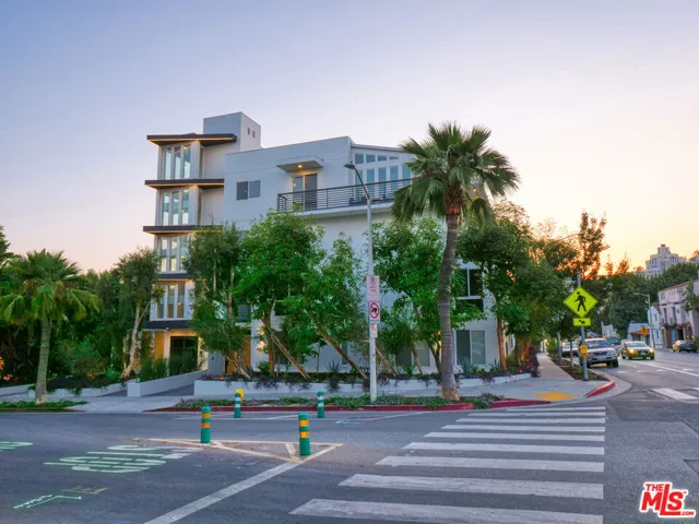1283 Havenhurst Drive, West Hollywood, California 90046