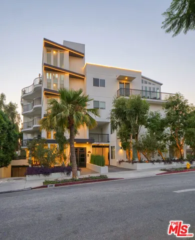 1283 Havenhurst Drive, West Hollywood, California 90046