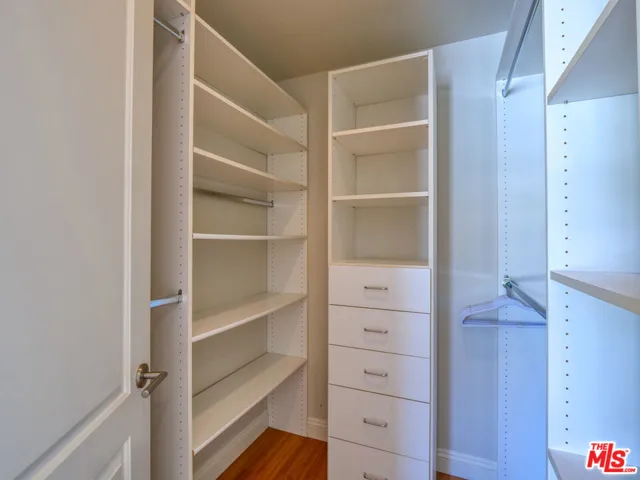 1283 Havenhurst Drive, West Hollywood, California 90046