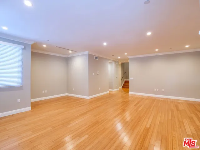 1283 Havenhurst Drive, West Hollywood, California 90046