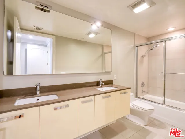 1283 Havenhurst Drive, West Hollywood, California 90046