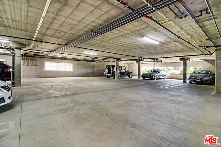 12132 Hart Street 202, North Hollywood, California 91605