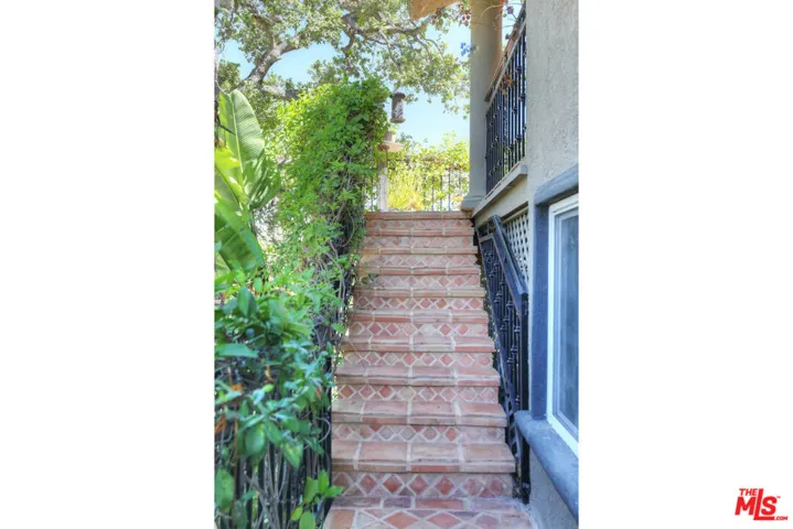 1430 Wildwood Drive, Los Angeles, California 90041
