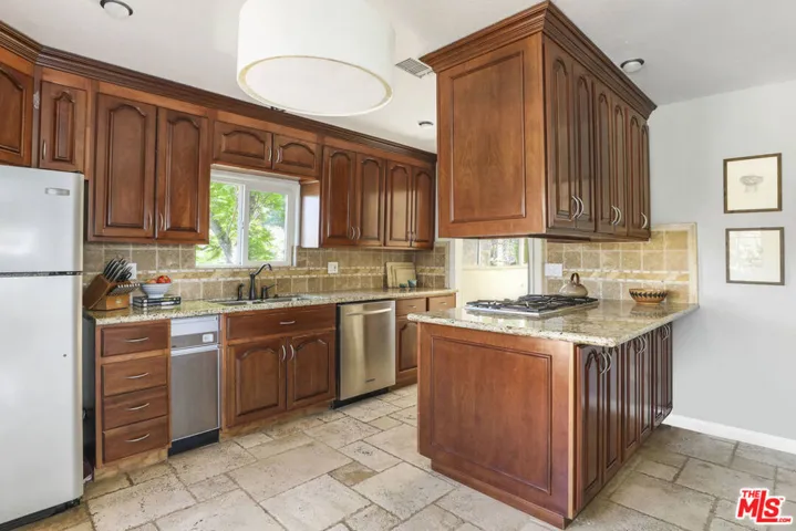 1430 Wildwood Drive, Los Angeles, California 90041