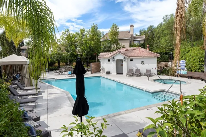 4 Edgewood Court, Aliso Viejo, California 92656
