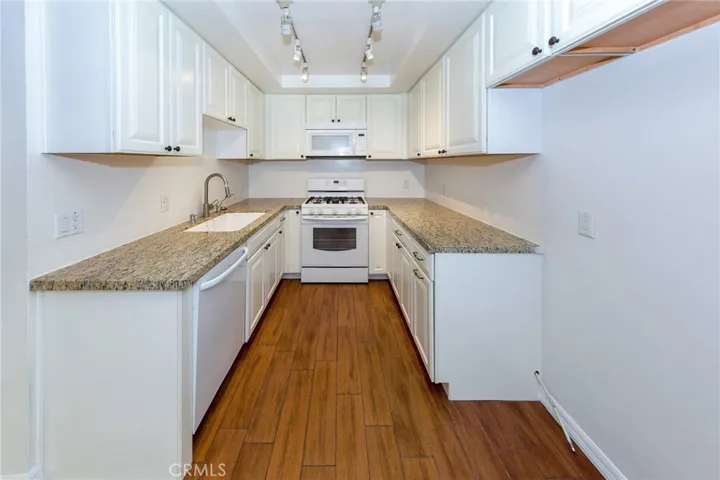 9603 Van Nuys Boulevard E, Panorama City, California 91402