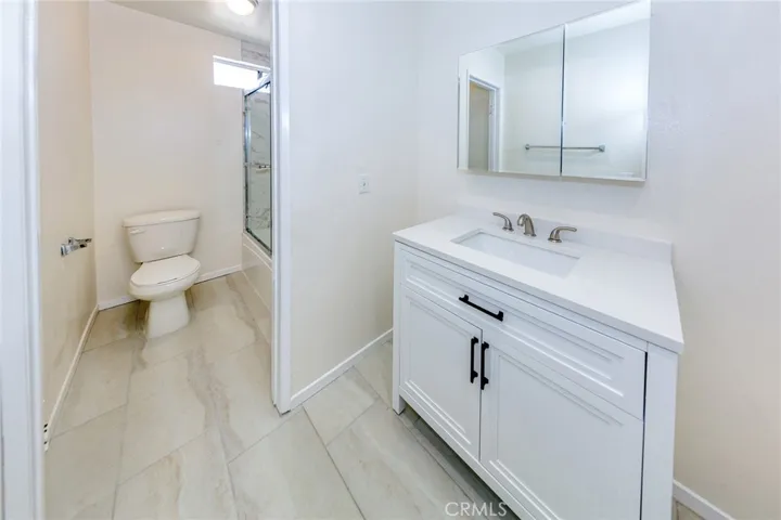 9603 Van Nuys Boulevard E, Panorama City, California 91402