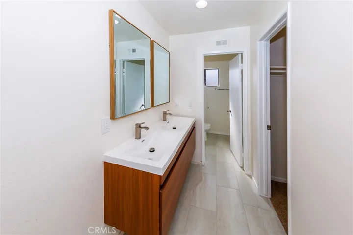 9603 Van Nuys Boulevard E, Panorama City, California 91402