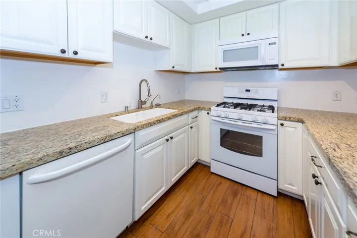 9603 Van Nuys Boulevard E, Panorama City, California 91402