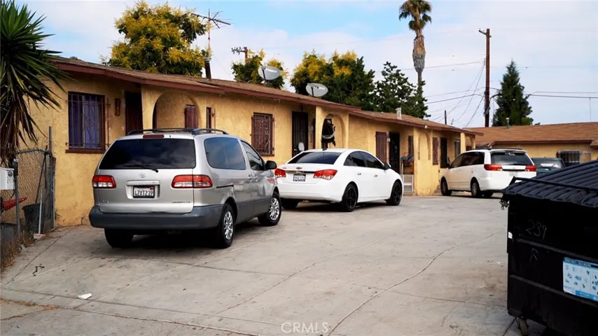 239 W 113th Street, Los Angeles, California 90061